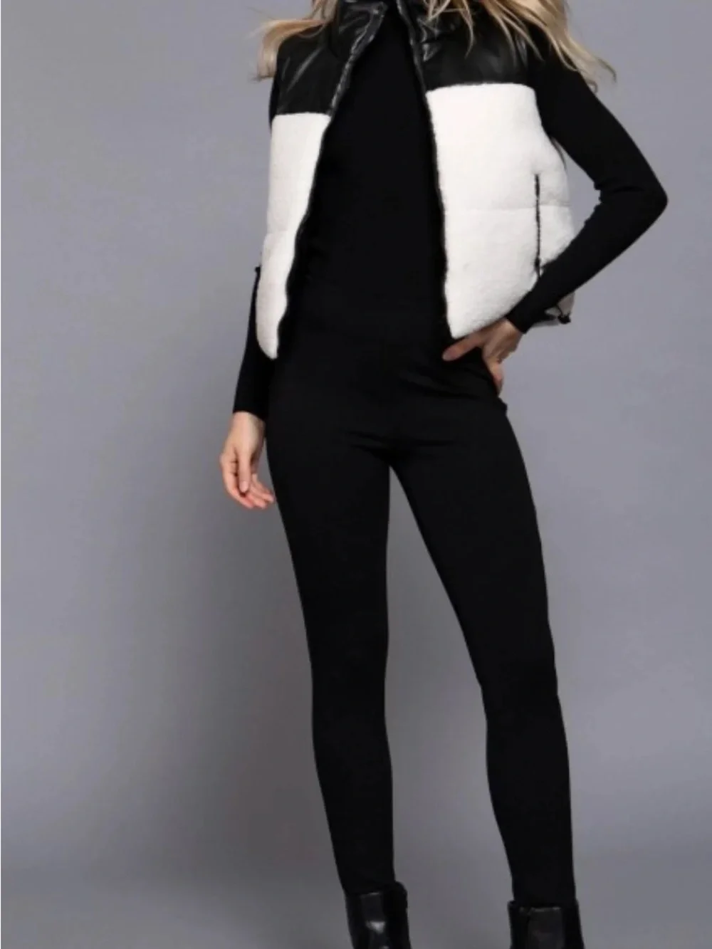 Women’s Black & White Fur Puffer Vest with Vegan Leather Reversible Large NWT - Picture 2 of 7
